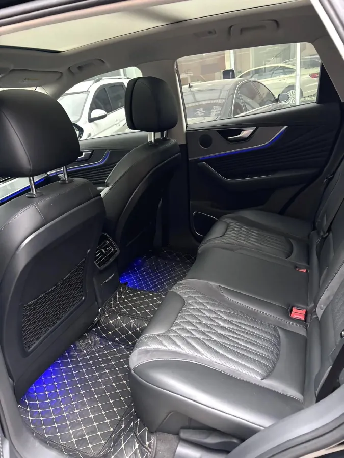 2023 HongQi HS5 2.0T 252HP L4 8AT,autocango,china used car exporter,china ev exporter,chinese used car exporter,chinese used ev exporter