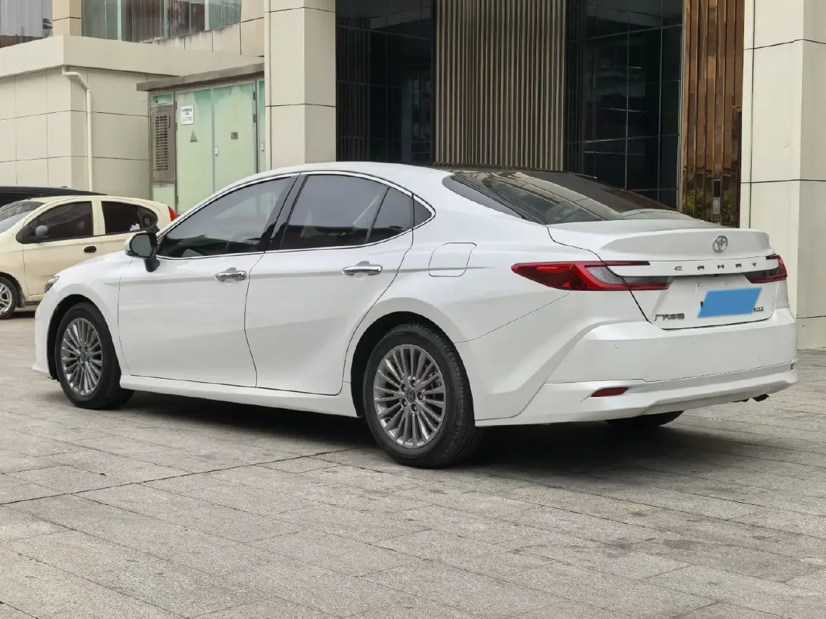 2024 Toyota Camry 2.0L 173HP L4 CVT,autocango,china used car exporter,china ev exporter,chinese used car exporter,chinese used ev exporter