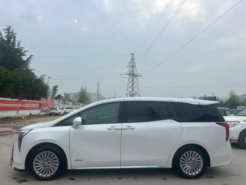 2023 Buick Century 2.0T 237HP L4 9AT,autocango,china used car exporter,china ev exporter,chinese used car exporter,chinese used ev exporter
