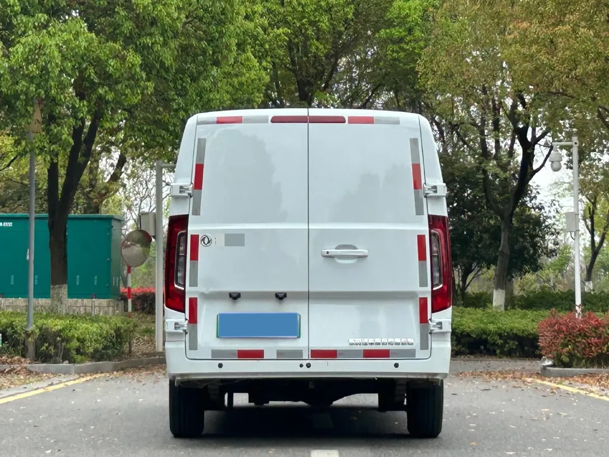 2024 Dongfeng YuFengEM27 BEV 41.86KWH,autocango,china used car exporter,china ev exporter,chinese used car exporter,chinese used ev exporter