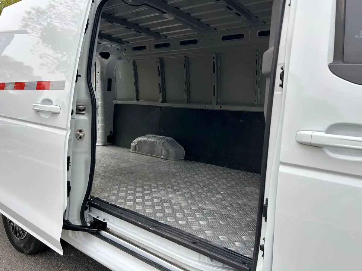 2024 Dongfeng YuFengEM27 BEV 41.86KWH,autocango,china used car exporter,china ev exporter,chinese used car exporter,chinese used ev exporter