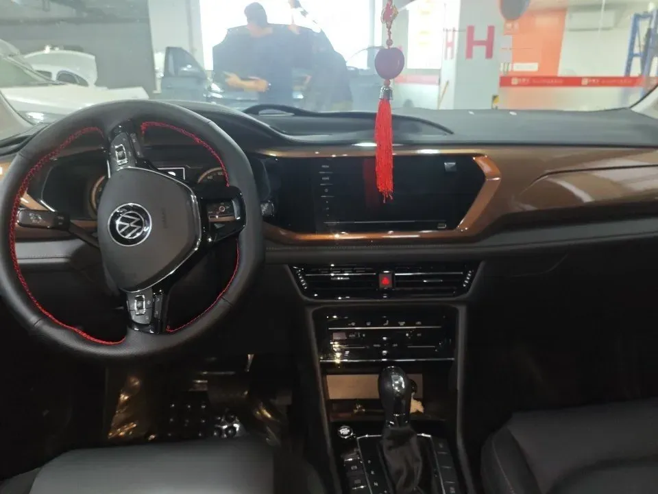 2021 Volkswagen Tharu 1.4T 150HP L4 7DCT,autocango,china used car exporter,china ev exporter,chinese used car exporter,chinese used ev exporter