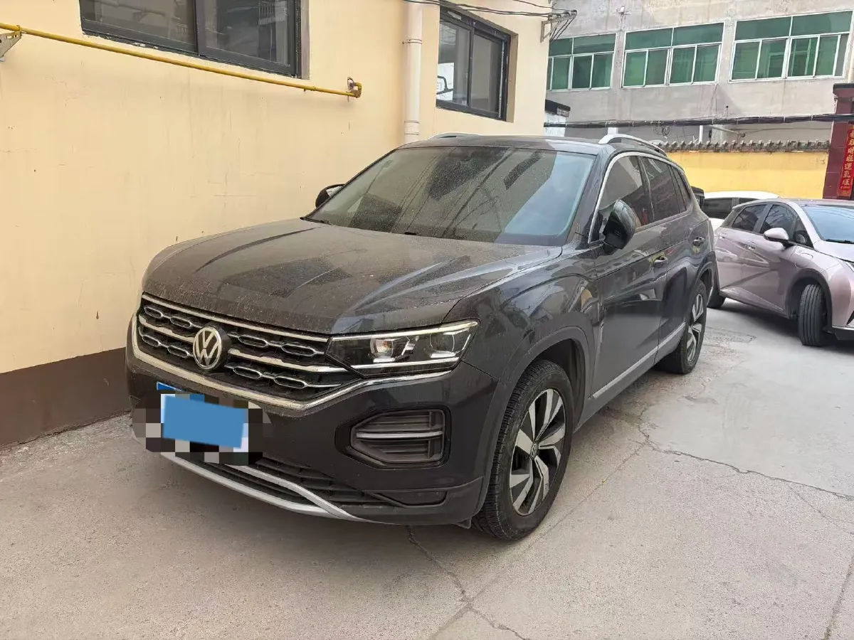2019 Jeep Cherokee 2.0T 234HP L4 9AT,autocango,china used car exporter,china ev exporter,chinese used car exporter,chinese used ev exporter