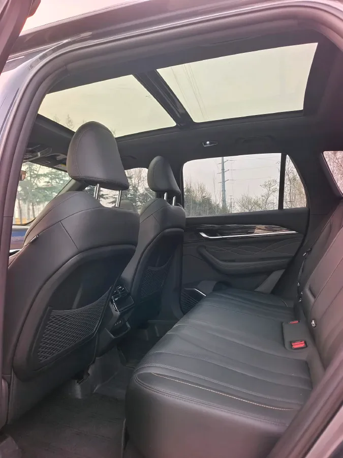 2024 Geely Monjaro 2.0T 218HP L4 7DCT,autocango,china used car exporter,china ev exporter,chinese used car exporter,chinese used ev exporter