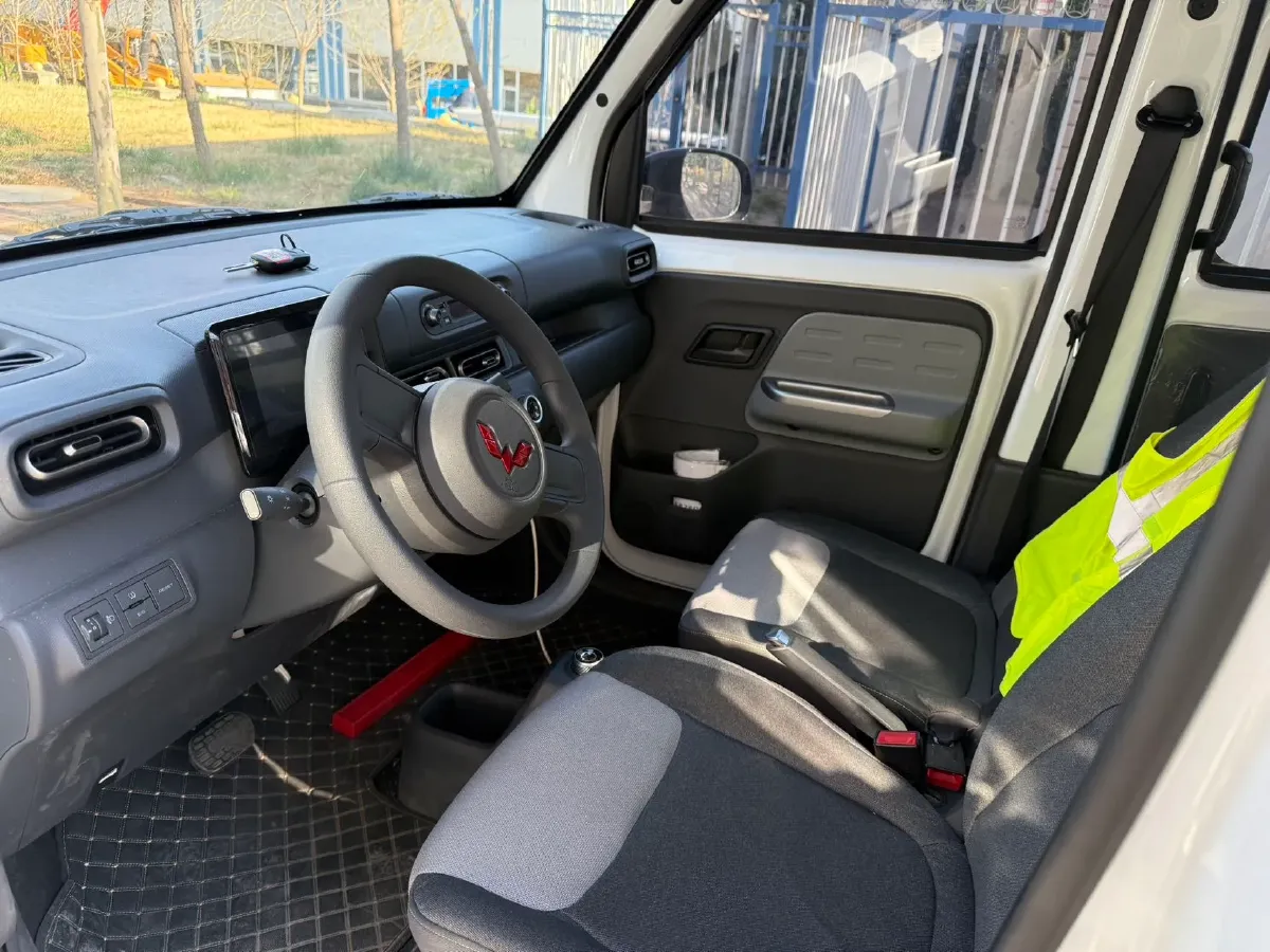 2025 WuLing ZhiGuang BEV 17.7KWH,autocango,china used car exporter,china ev exporter,chinese used car exporter,chinese used ev exporter