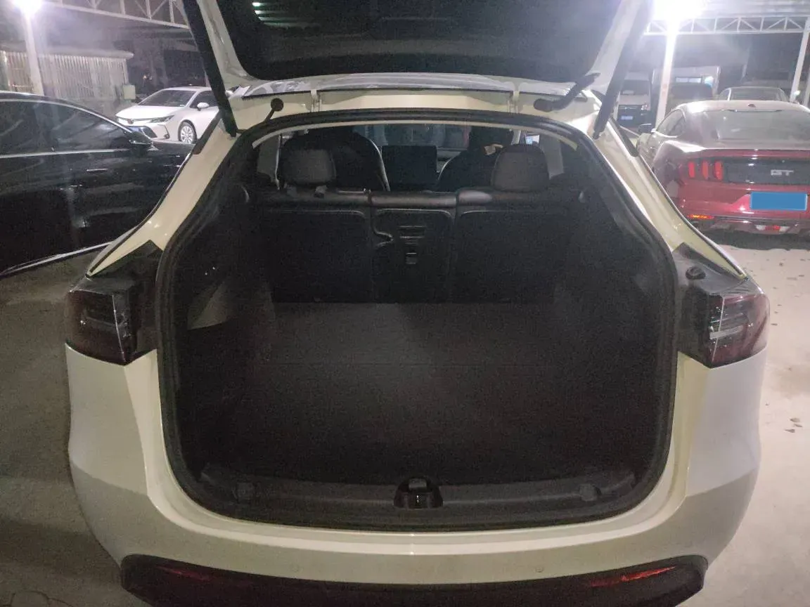 2021 Tesla Model Y BEV 76.8KWH,autocango,china used car exporter,china ev exporter,chinese used car exporter,chinese used ev exporter