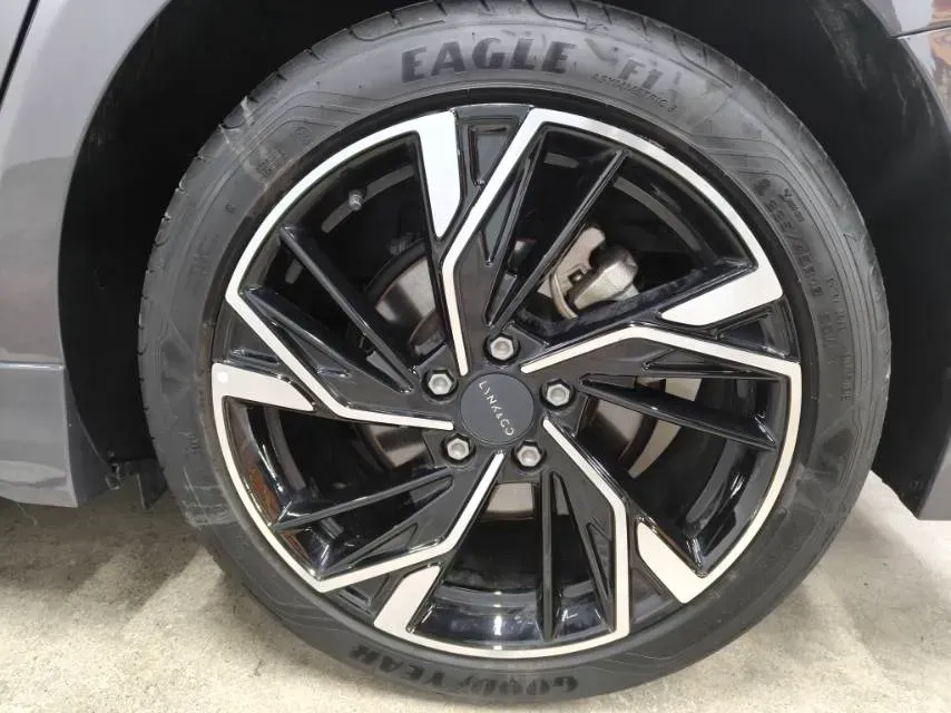 2025 LYNK&CO 03 1.5T 181HP L4 7DCT,autocango,china used car exporter,china ev exporter,chinese used car exporter,chinese used ev exporter