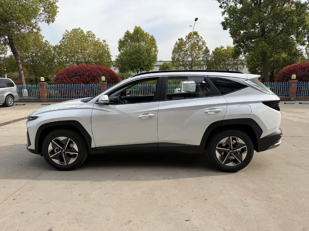 2025 Hyundai Tucson 1.5T 200HP L4 8AT,autocango,china used car exporter,china ev exporter,chinese used car exporter,chinese used ev exporter