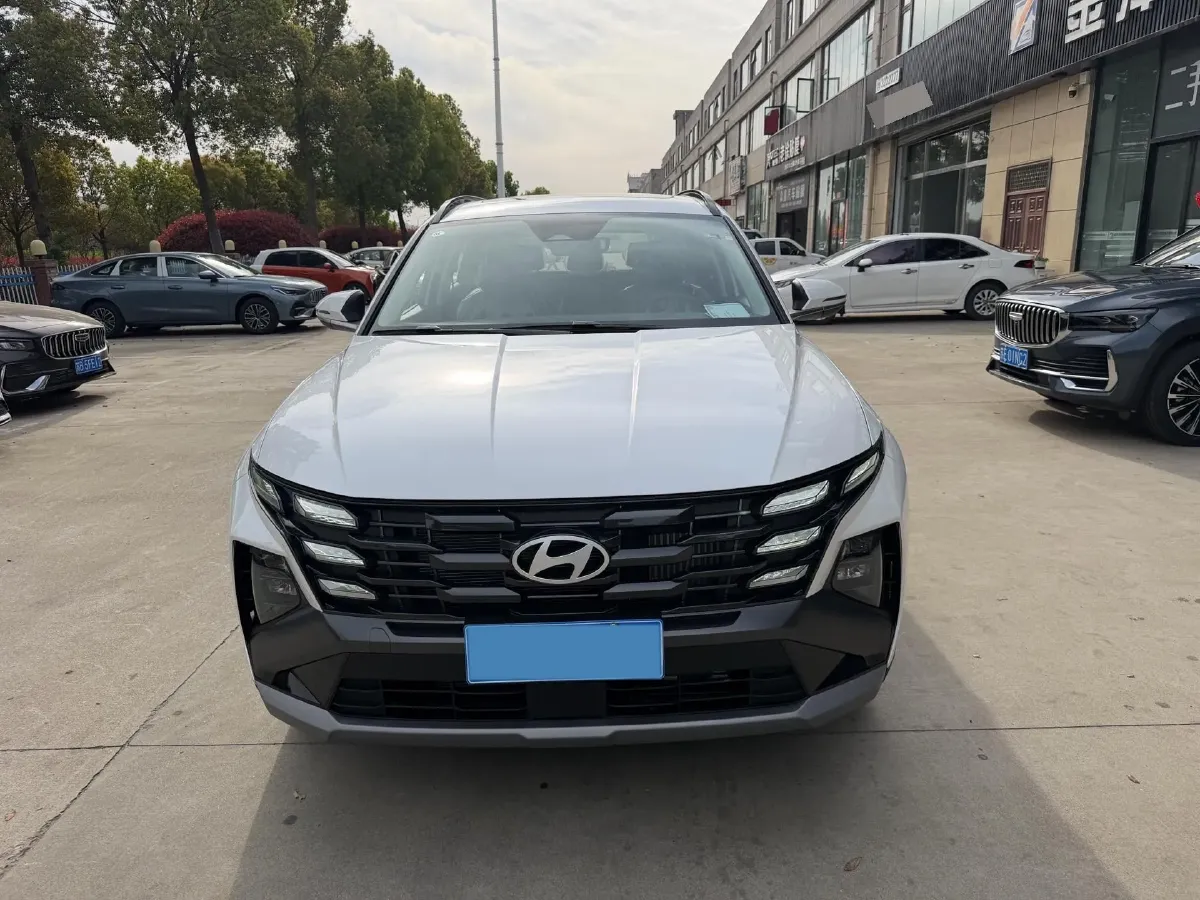 2025 Hyundai Tucson 1.5T 200HP L4 8AT,autocango,china used car exporter,china ev exporter,chinese used car exporter,chinese used ev exporter