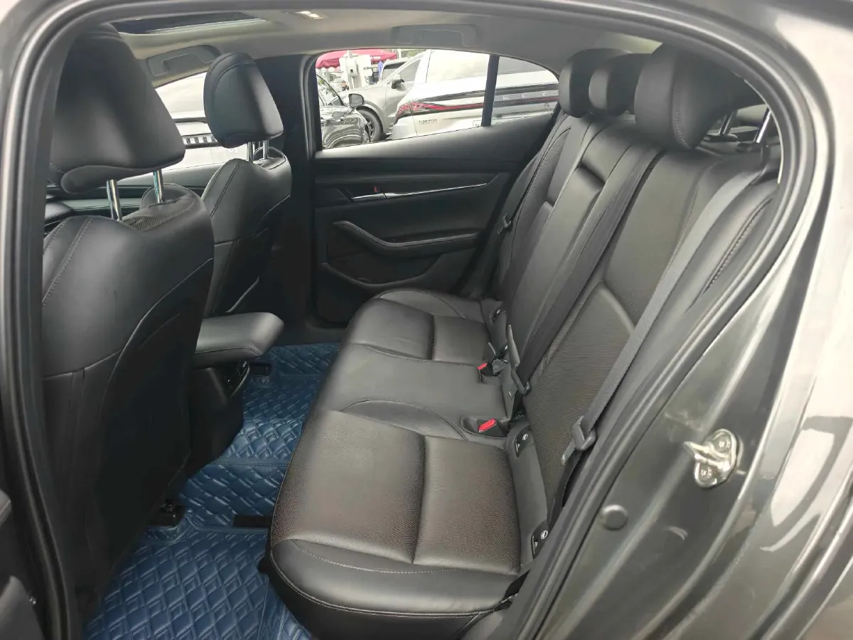 2021 Mazda 3 Axela 2.0L 158HP L4 6AT,autocango,china used car exporter,china ev exporter,chinese used car exporter,chinese used ev exporter