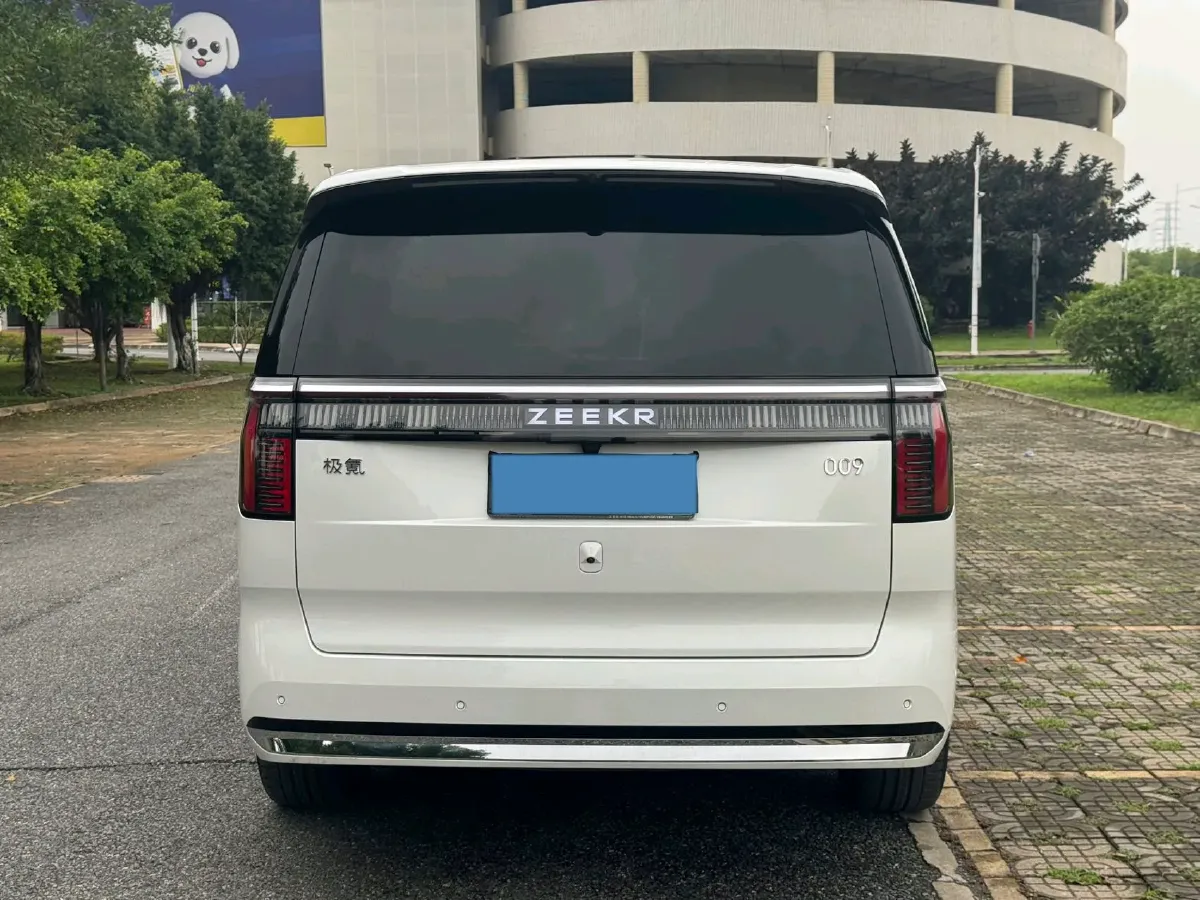 2024 Zeekr 009 BEV 108KWH,autocango,china used car exporter,china ev exporter,chinese used car exporter,chinese used ev exporter
