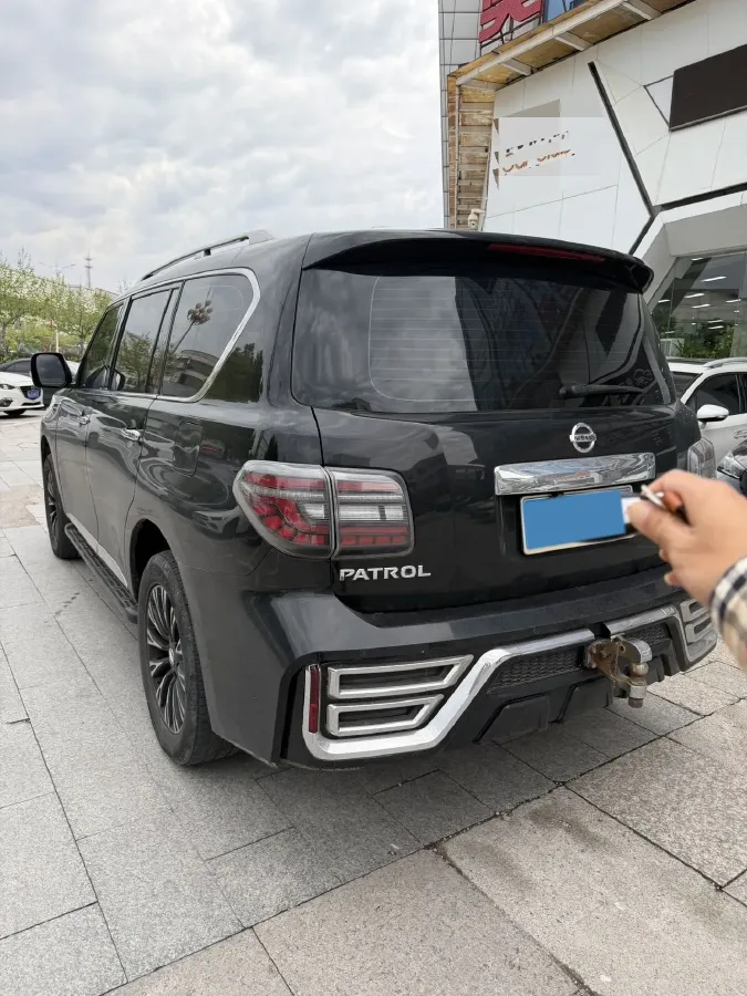 2018 Nissan Patrol 4.0L 279HP V6 7AT,autocango,china used car exporter,china ev exporter,chinese used car exporter,chinese used ev exporter