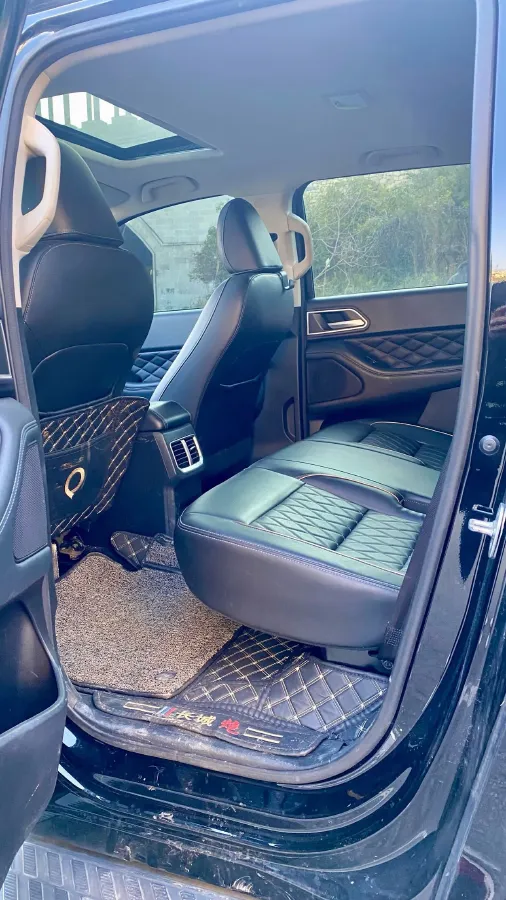 2022 Dongfeng RuiQi 7 2.0T 228HP L4 8AT,autocango,china used car exporter,china ev exporter,chinese used car exporter,chinese used ev exporter