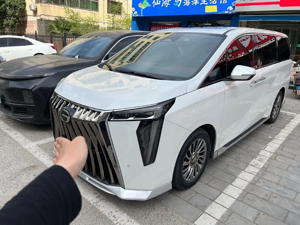 2023 GAC Trumpchi M8 2.0T 252HP L4 8AT,autocango,china used car exporter,china ev exporter,chinese used car exporter,chinese used ev exporter
