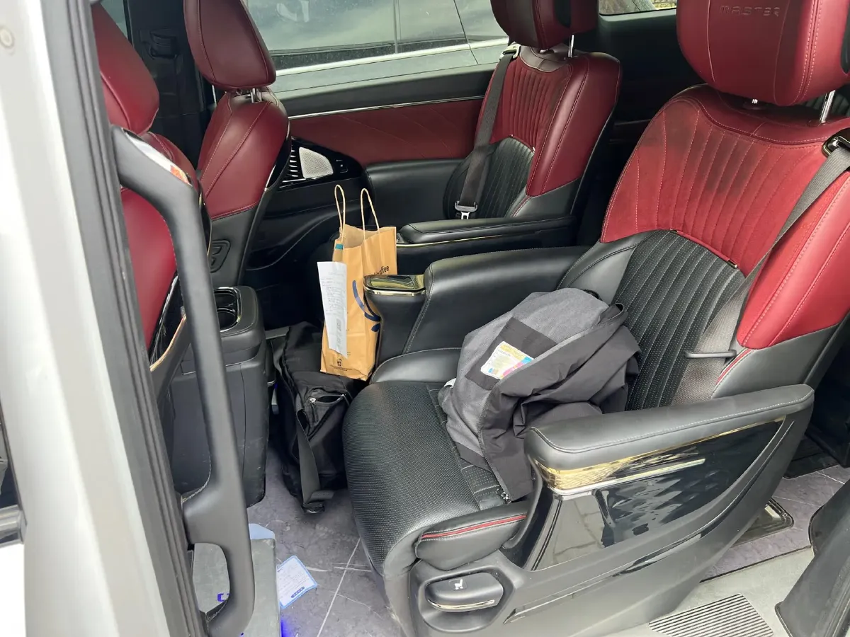 2023 GAC Trumpchi M8 2.0T 252HP L4 8AT,autocango,china used car exporter,china ev exporter,chinese used car exporter,chinese used ev exporter