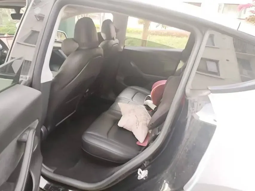 2022 Tesla Model Y BEV 60KWH,autocango,china used car exporter,china ev exporter,chinese used car exporter,chinese used ev exporter