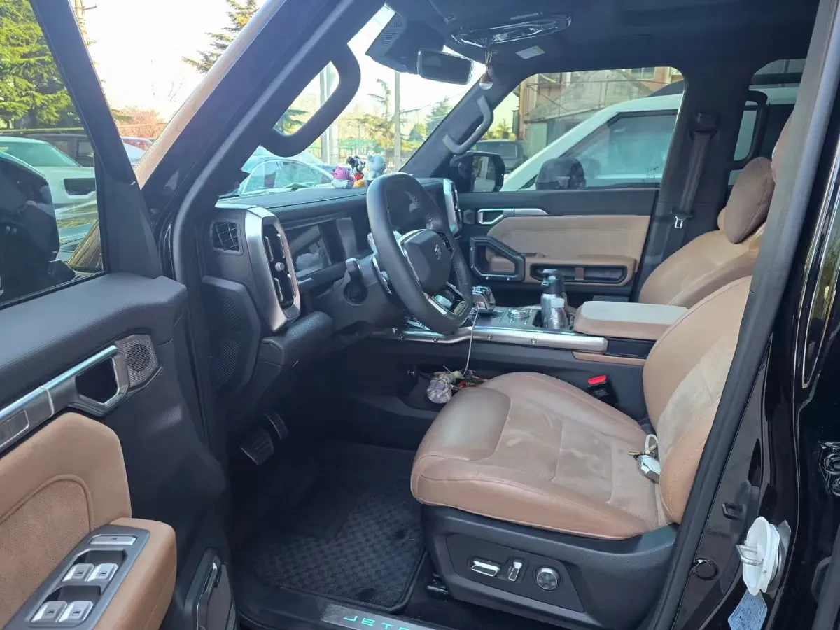 2023 Jetour Traveller 2.0T 254HP L4 8AT,autocango,china used car exporter,china ev exporter,chinese used car exporter,chinese used ev exporter