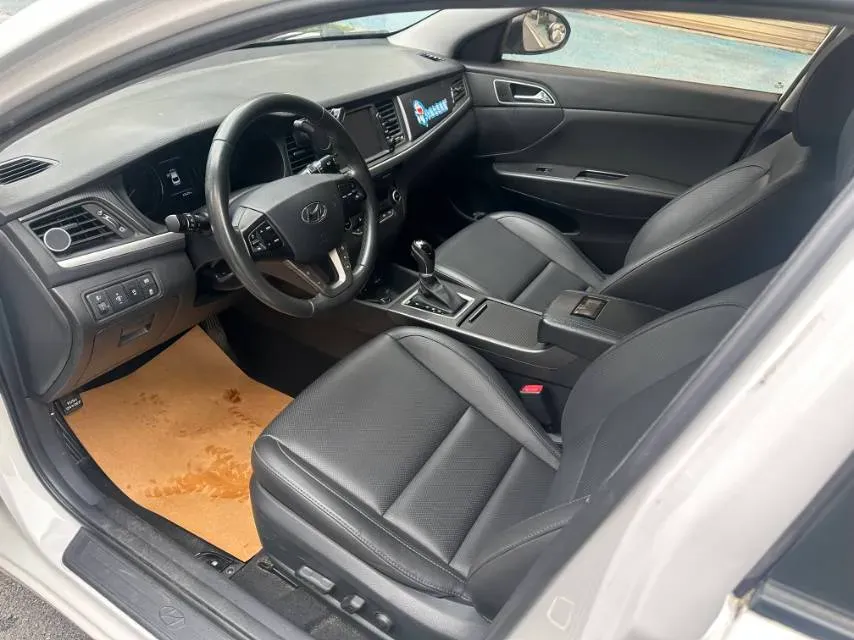 2017 Hyundai Mistra 1.8L 143HP L4 6AT,autocango,china used car exporter,china ev exporter,chinese used car exporter,chinese used ev exporter
