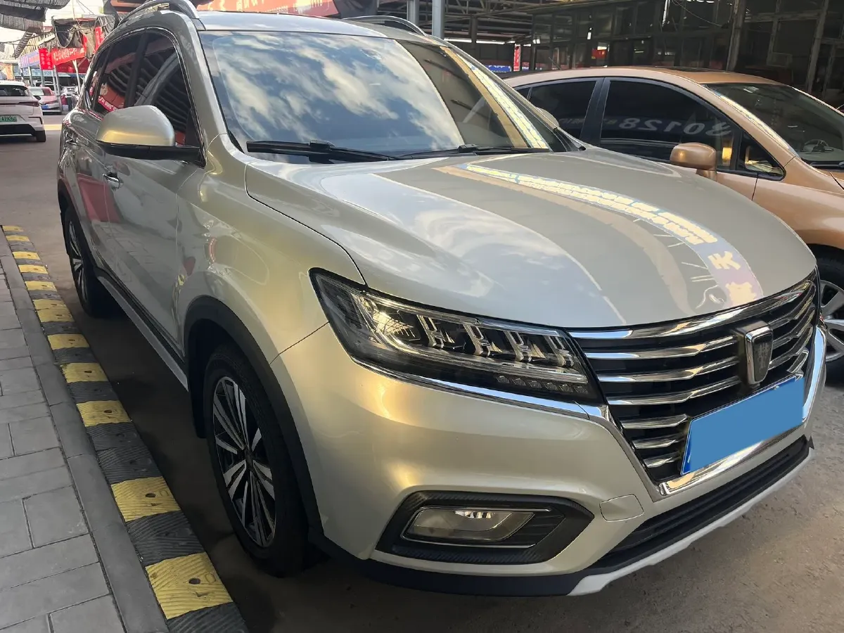 2020 Roewe i6 1.5T 169HP L4 7DCT,autocango,china used car exporter,china ev exporter,chinese used car exporter,chinese used ev exporter