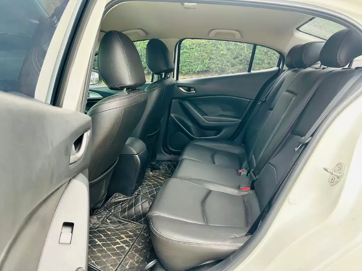 2017 Mazda 3 Axela 1.5L 117HP L4 6MT,autocango,china used car exporter,china ev exporter,chinese used car exporter,chinese used ev exporter