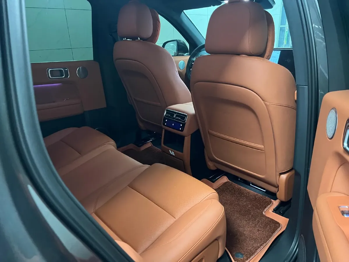 2024 Li L6 Range Extended 154HP L4 REEV 36.8KWH,autocango,china used car exporter,china ev exporter,chinese used car exporter,chinese used ev exporter