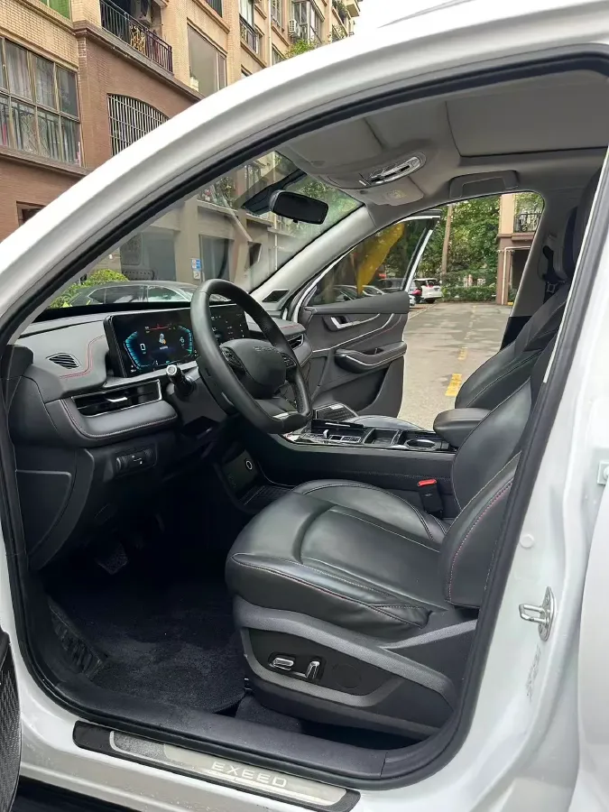 2022 DongFeng Forthing T5 1.5T 165HP L4 6AT,autocango,china used car exporter,china ev exporter,chinese used car exporter,chinese used ev exporter