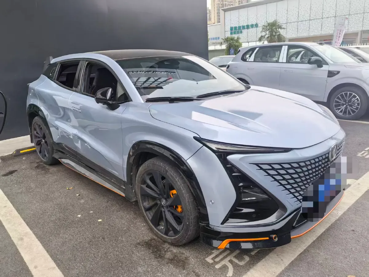 2021 ChangAn UNI-T 1.5T 180HP L4 7DCT,autocango,china used car exporter,china ev exporter,chinese used car exporter,chinese used ev exporter