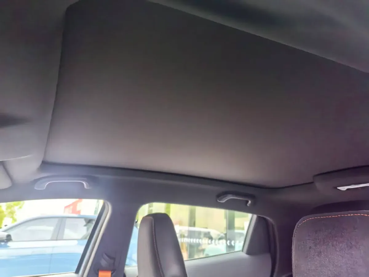 2021 ChangAn UNI-T 1.5T 180HP L4 7DCT,autocango,china used car exporter,china ev exporter,chinese used car exporter,chinese used ev exporter