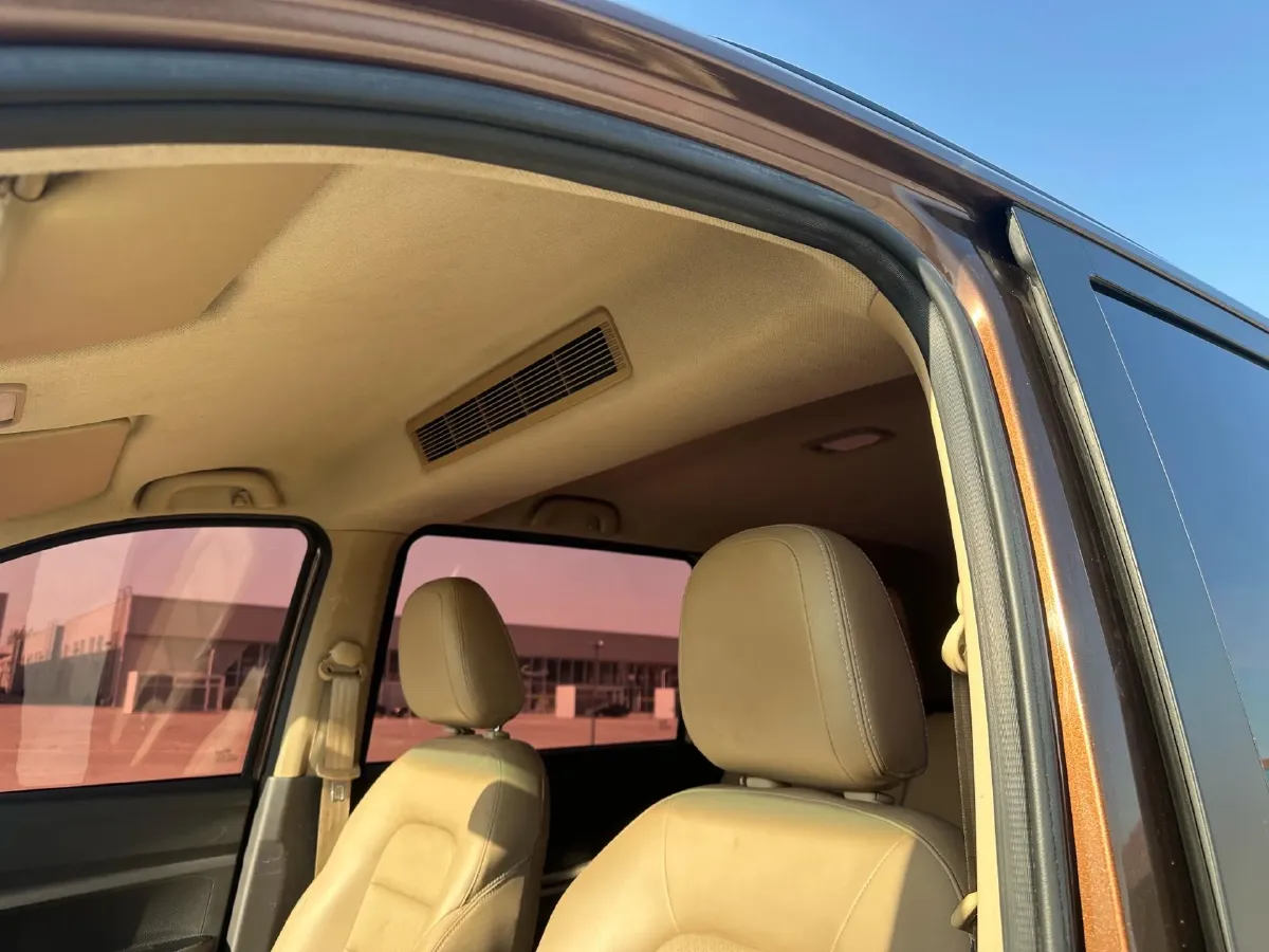 2019 WuLing HongGuang 1.5L 99HP L4 6MT,autocango,china used car exporter,china ev exporter,chinese used car exporter,chinese used ev exporter