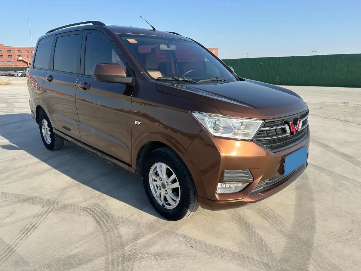 2019 WuLing HongGuang 1.5L 99HP L4 6MT,autocango,china used car exporter,china ev exporter,chinese used car exporter,chinese used ev exporter