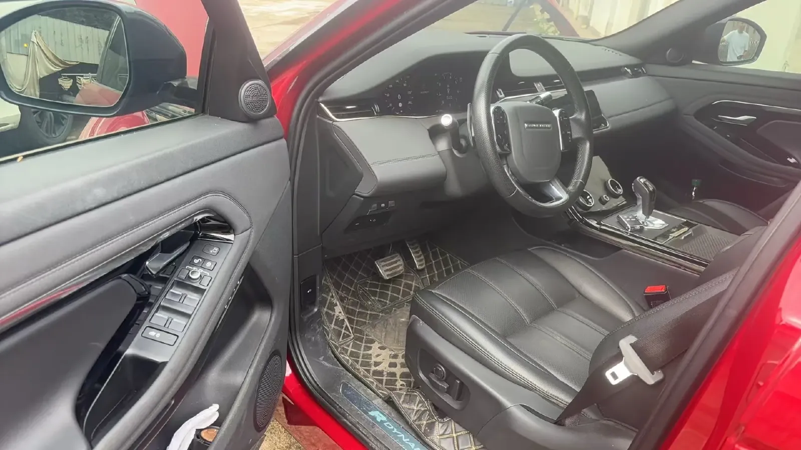 2020 Land Rover Range Rover Evoque 2.0T 249HP L4 9AT,autocango,china used car exporter,china ev exporter,chinese used car exporter,chinese used ev exporter