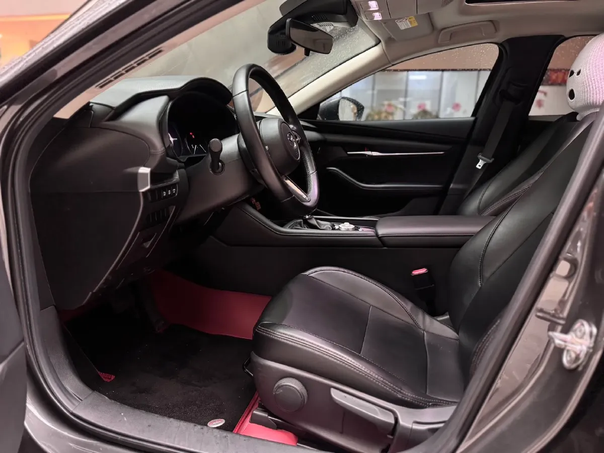 2020 Mazda 3 Axela 2.0L 158HP L4 6AT,autocango,china used car exporter,china ev exporter,chinese used car exporter,chinese used ev exporter