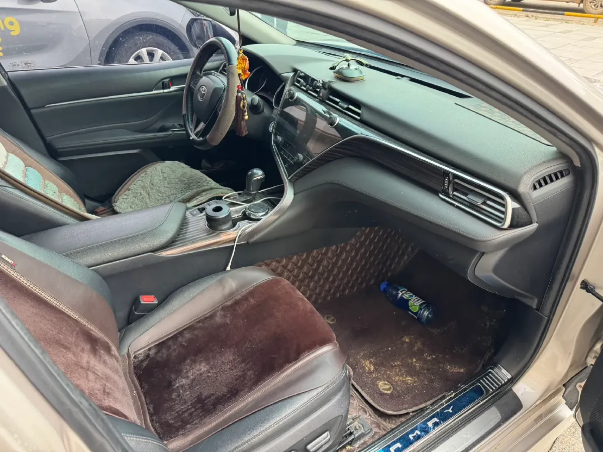 2019 Toyota Camry 2.5L 209HP L4 8AT,autocango,china used car exporter,china ev exporter,chinese used car exporter,chinese used ev exporter