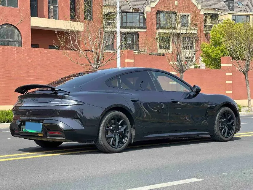 2024 MI SU7 BEV 73.6KWH,autocango,china used car exporter,china ev exporter,chinese used car exporter,chinese used ev exporter