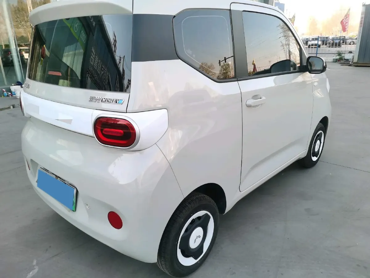 2024 WuLing HongGuang MINI EV BEV 17.3KWH,autocango,china used car exporter,china ev exporter,chinese used car exporter,chinese used ev exporter