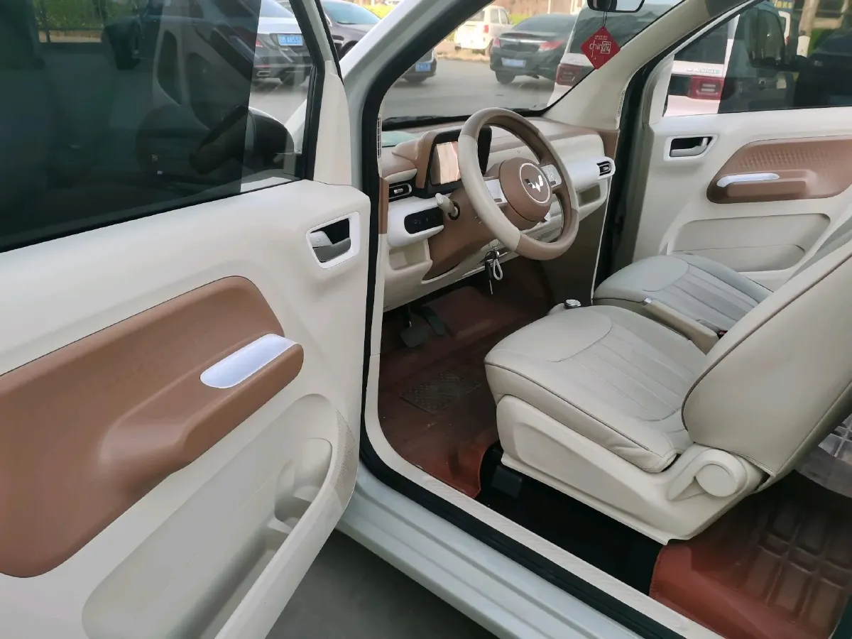 2024 WuLing HongGuang MINI EV BEV 17.3KWH,autocango,china used car exporter,china ev exporter,chinese used car exporter,chinese used ev exporter