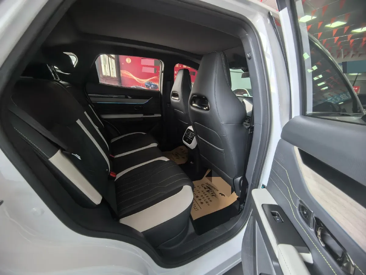 2024 Jetour ShanHai L6 1.5T 156HP L4 1DHT PHEV 19.43KWH,autocango,china used car exporter,china ev exporter,chinese used car exporter,chinese used ev exporter