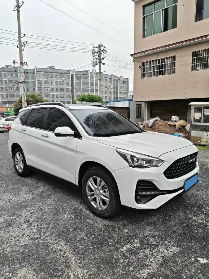2019 Haval M6 1.5T 150HP L4 7DCT,autocango,china used car exporter,china ev exporter,chinese used car exporter,chinese used ev exporter