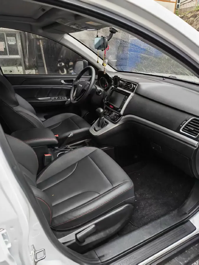 2019 Haval M6 1.5T 150HP L4 7DCT,autocango,china used car exporter,china ev exporter,chinese used car exporter,chinese used ev exporter