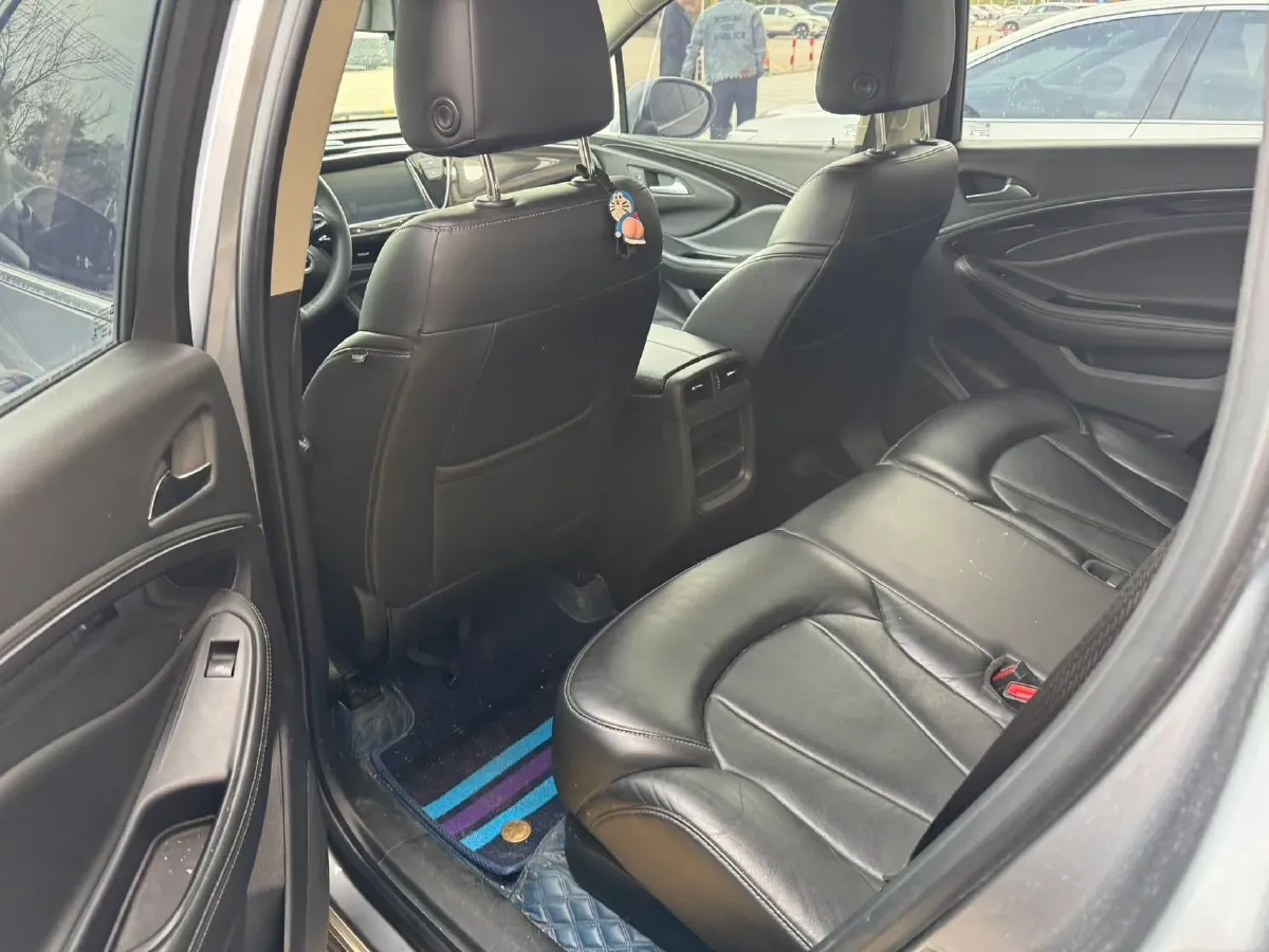 2020 Buick EnvisionPlus 1.5T 169HP L4 7DCT,autocango,china used car exporter,china ev exporter,chinese used car exporter,chinese used ev exporter