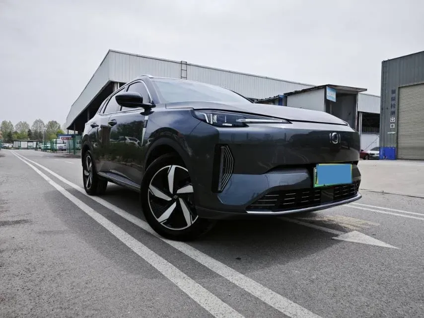 2023 Venucia VX6 BEV 62KWH,autocango,china used car exporter,china ev exporter,chinese used car exporter,chinese used ev exporter