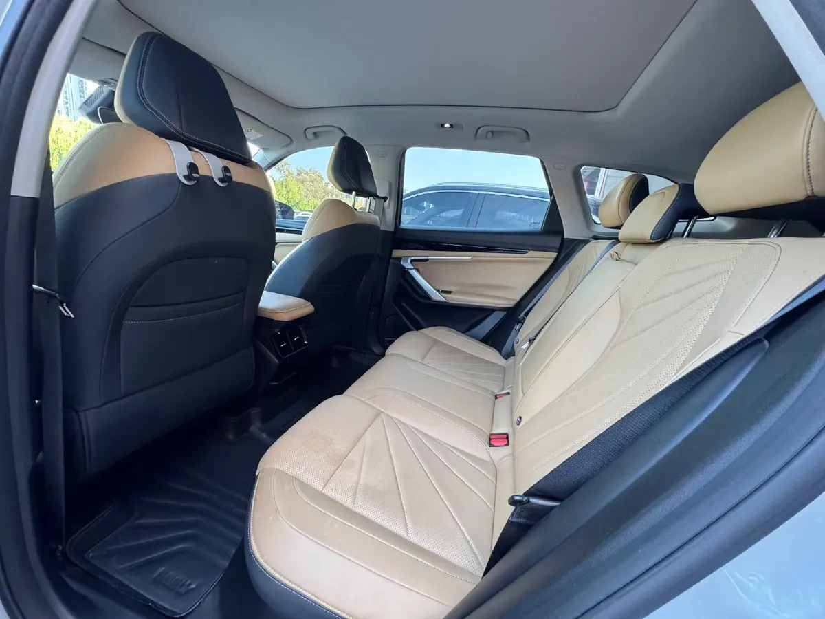 2024 Geely StarRay 1.5T 181HP L4 7DCT,autocango,china used car exporter,china ev exporter,chinese used car exporter,chinese used ev exporter