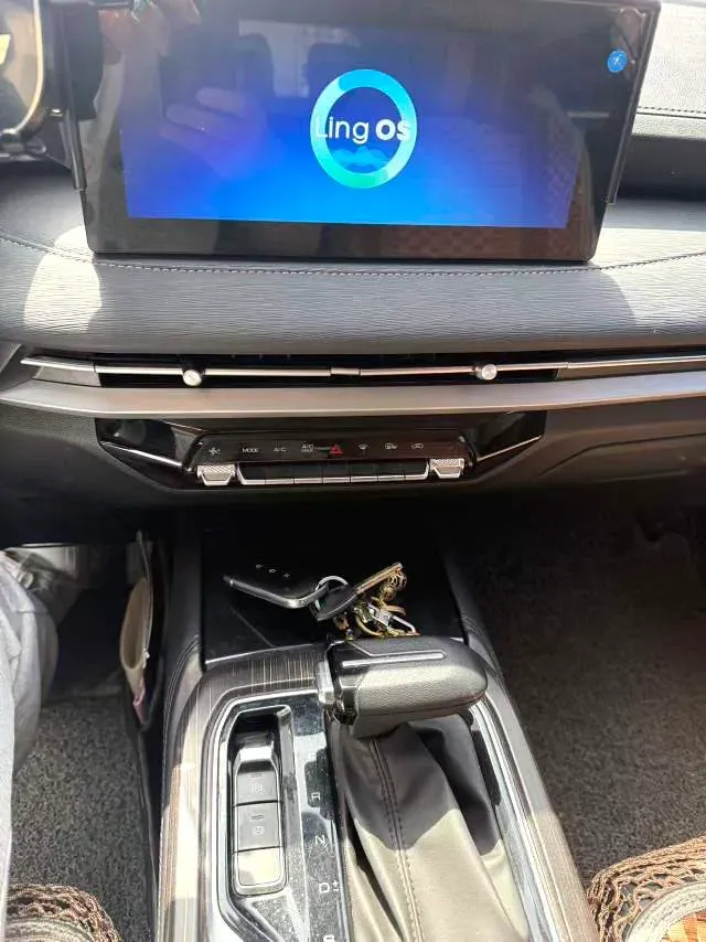 2022 WuLing KaiJie 1.5T 147HP L4 CVT,autocango,china used car exporter,china ev exporter,chinese used car exporter,chinese used ev exporter