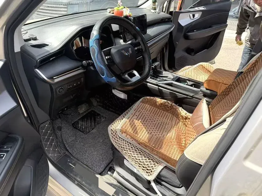 2022 WuLing KaiJie 1.5T 147HP L4 CVT,autocango,china used car exporter,china ev exporter,chinese used car exporter,chinese used ev exporter