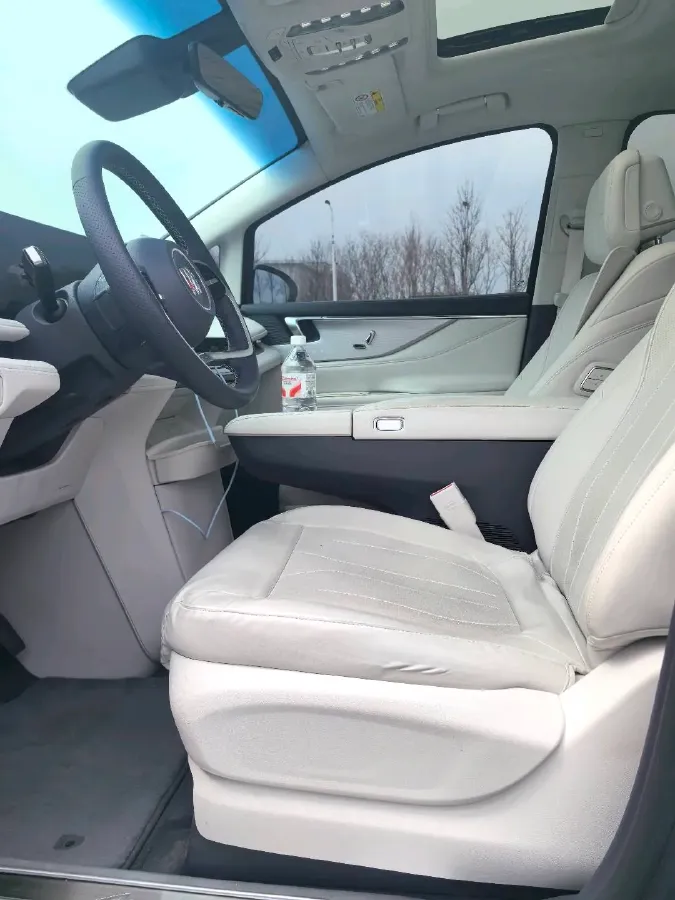 2026 Buick GL8 1.5T 180HP L4 2DHT PHEV,autocango,china used car exporter,china ev exporter,chinese used car exporter,chinese used ev exporter