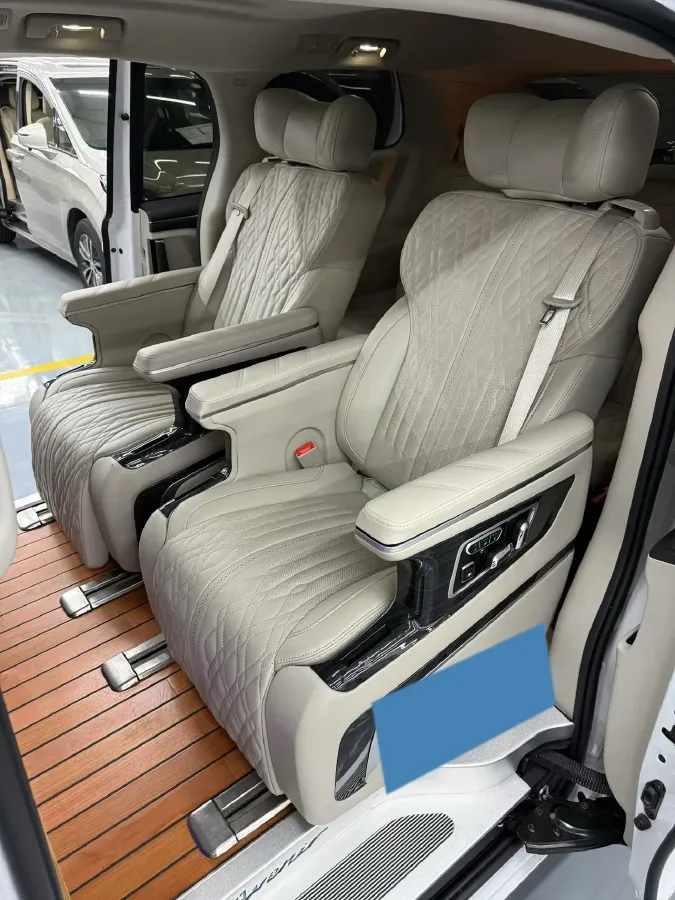 2021 Buick GL8 2.0T 237HP L4 9AT,autocango,china used car exporter,china ev exporter,chinese used car exporter,chinese used ev exporter