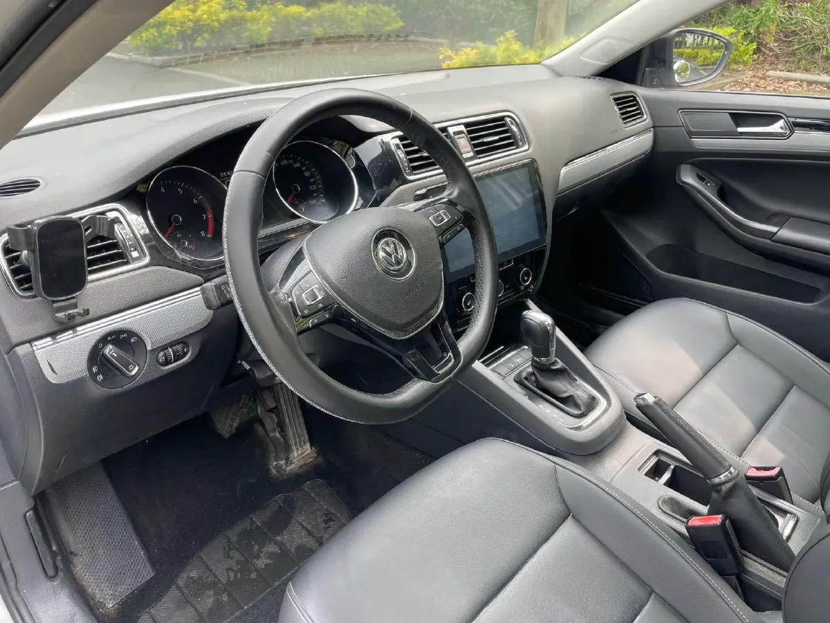 2018 Volkswagen Bora 1.4T 131HP L4 7DCT,autocango,china used car exporter,china ev exporter,chinese used car exporter,chinese used ev exporter