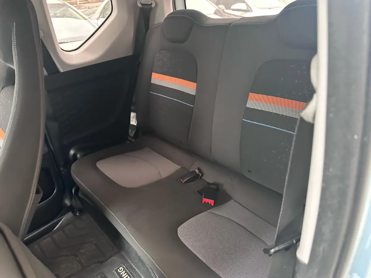 2021 WuLing HongGuang MINI EV BEV 13.8KWH,autocango,china used car exporter,china ev exporter,chinese used car exporter,chinese used ev exporter