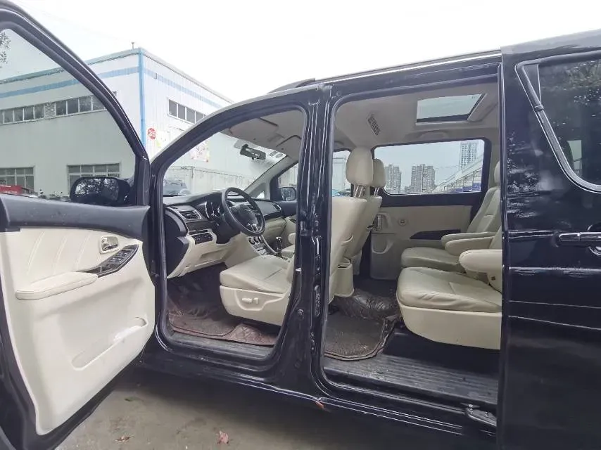 2018 Yema SiPaiKa 1.5L 112HP L4 5MT,autocango,china used car exporter,china ev exporter,chinese used car exporter,chinese used ev exporter