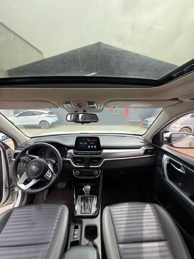 2018 Kia Sportage R 2.0L 160HP L4 6AT,autocango,china used car exporter,china ev exporter,chinese used car exporter,chinese used ev exporter